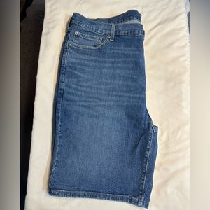 Levi Signature Gold Athletic Jean Shorts